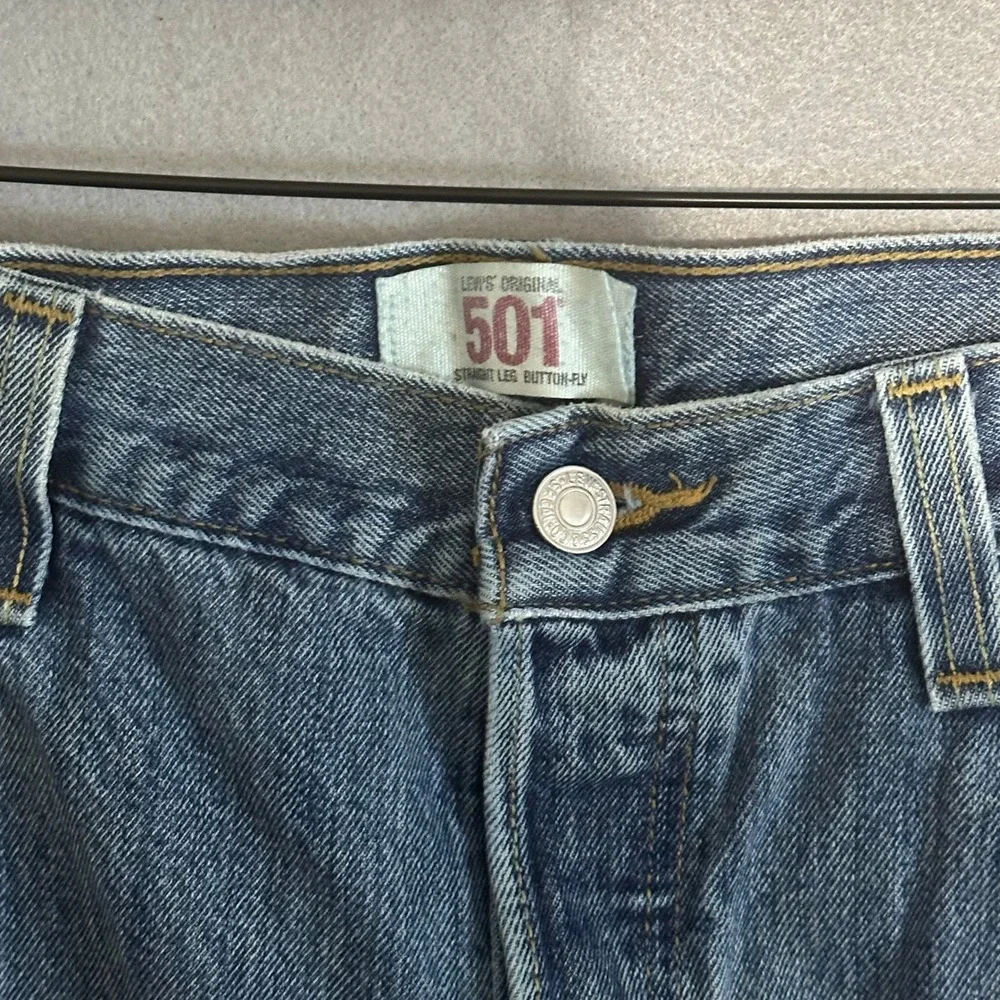 Levis 501 Original Straight Leg‎ Button Fly Jeans Medium Wash Blue 36x30 Mens